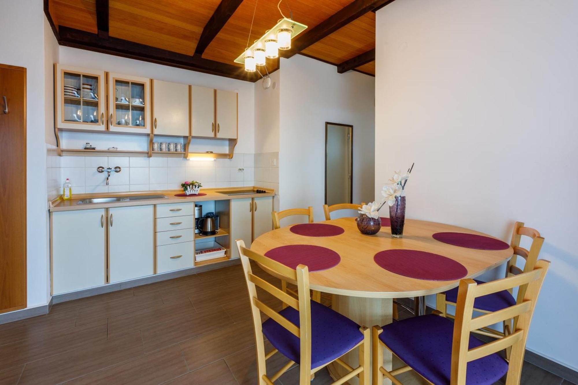 Apartmani Visnja Crikvenica Exterior foto